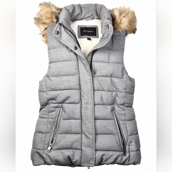 Banana Republic Jackets & Blazers - Banana Republic Heather Gray Vest with Faux Fur Hood Size XS